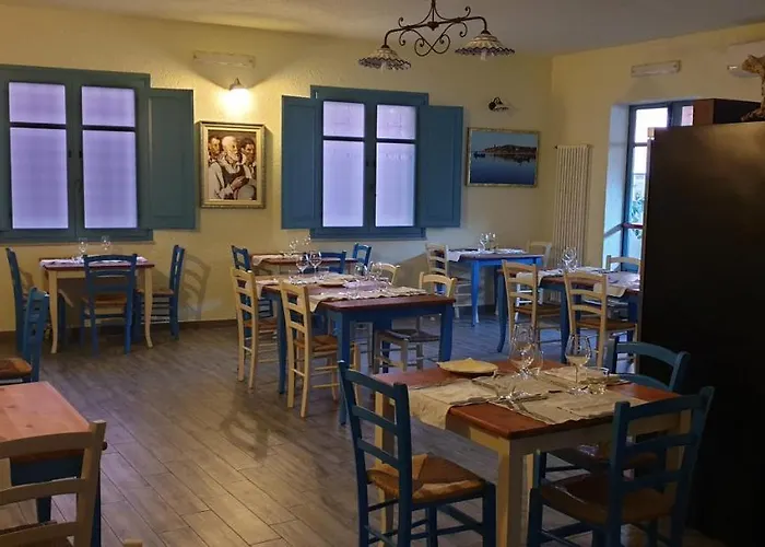 S\'Apposentu Teuladesu Affittacamere Del Ristorante Da Stefano
