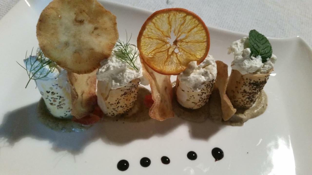 S'apposentu Teuladesu Del Ristorante Da Stefano Gasthof Teulada